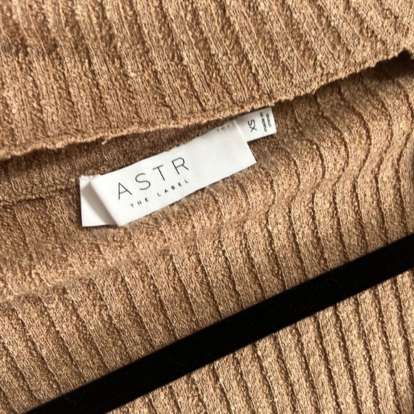 ASTR the Label: Ribbed Mock Neck Ribbed Wrap Sweater - Picture 5 of 9